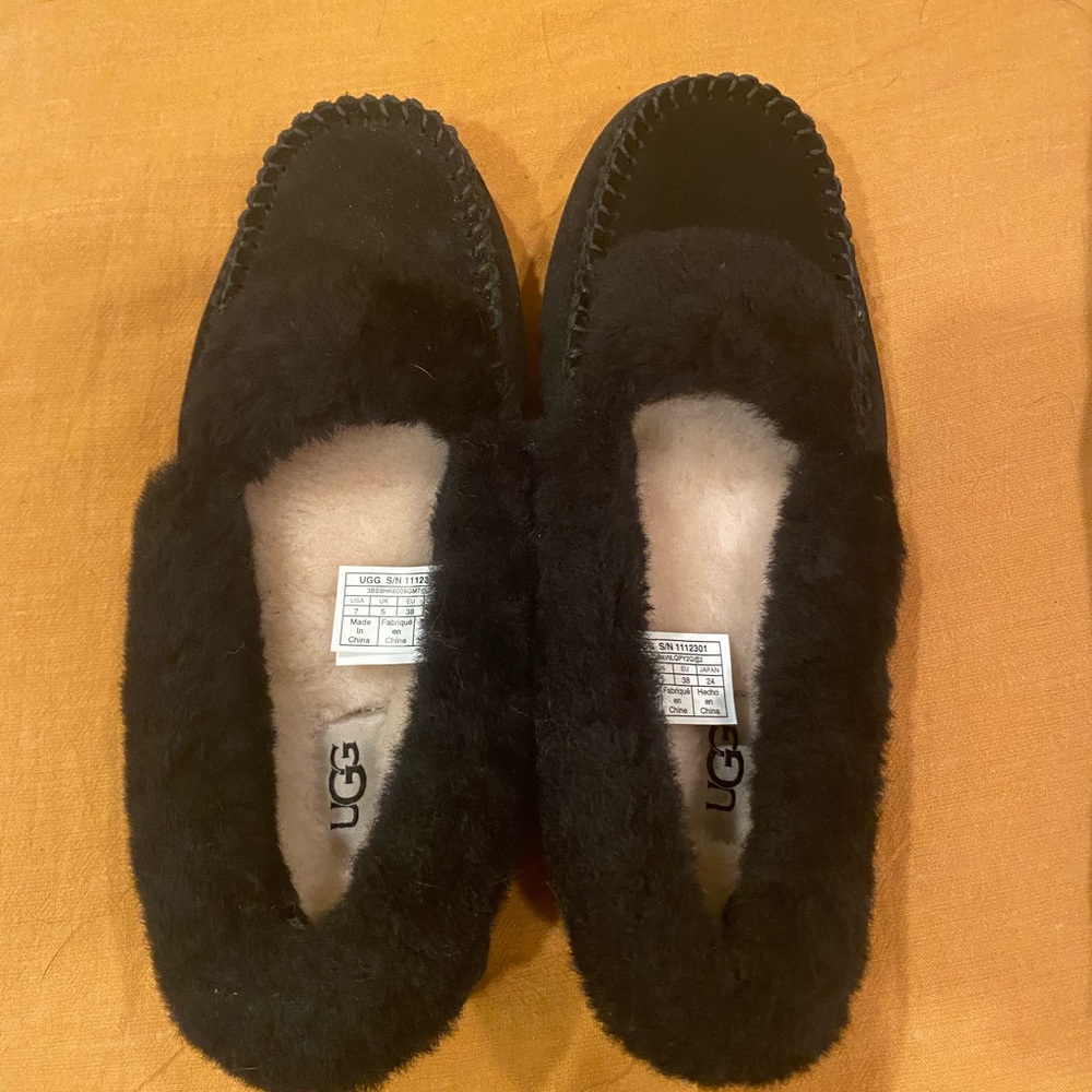 Ugg Dakota Slippers